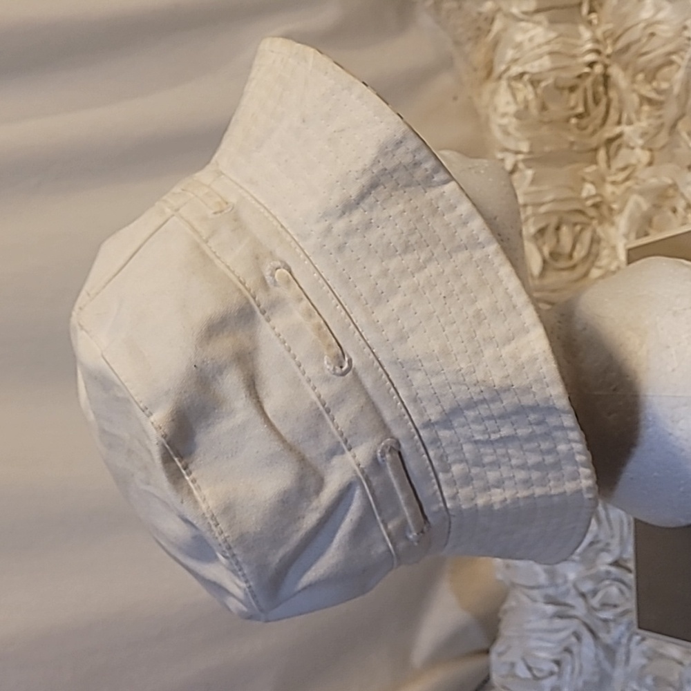 Vintage Reversible White Bucket Womens Hat - Casual Outdoor Style